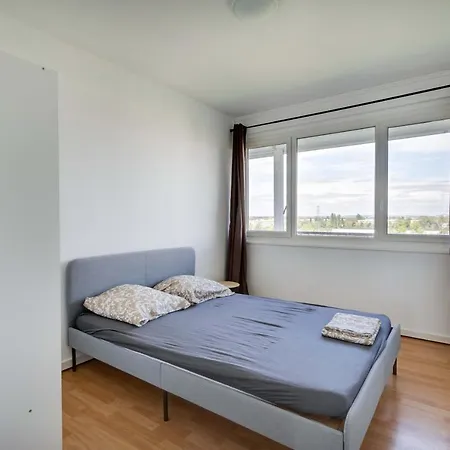 3 Chambres 6 A 8 Personnes Апартаменты *